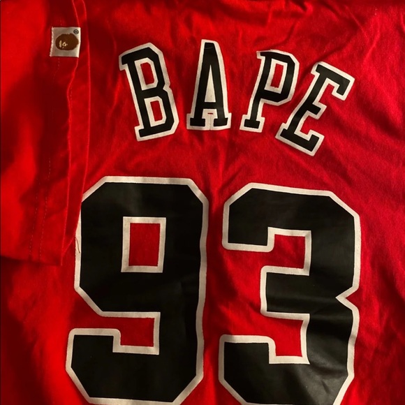 Bape X Mitchell&Ness Bulls shirt - Picture 4 of 5